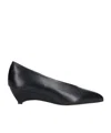 Jil Sander Arc Leather Pumps Low Wedge Heel In Black