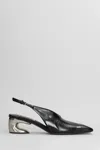 Jil Sander Sculptural Heel V-cut Pump In Black