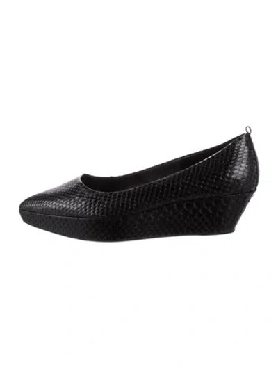 Pre-owned Jil Sander Snakeskin Pumps In Black