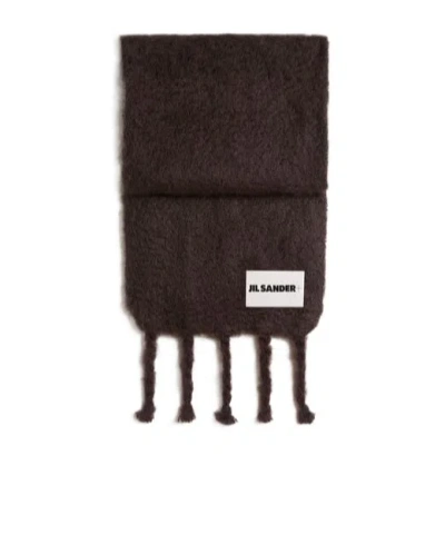 JIL SANDER JIL SANDER LOGO PATCH FRINGED SCARF
