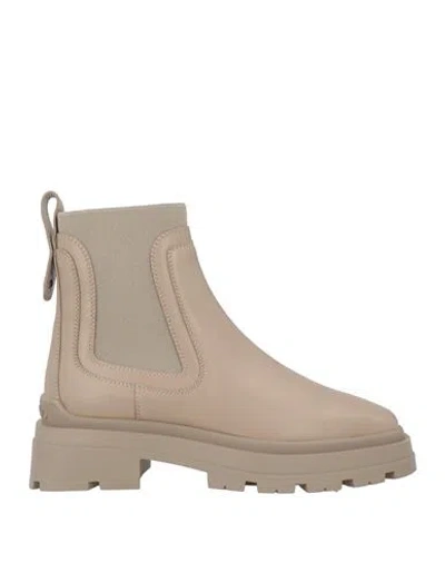 Jimmy Choo Veronique Logo-plaque Boots In Beige