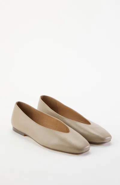 Jjill Bea Square-toe Ballet Flats In Putty