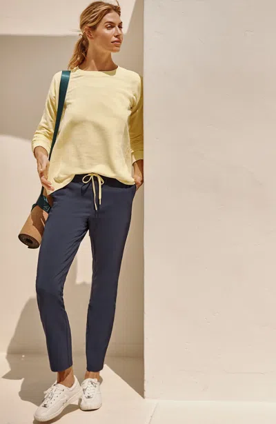 Jjill J.jill Fit Contrast-stitched Slim-leg Pants In Ebony,goldfinch