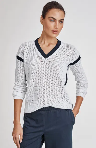 Jjill Petite Fit Contrast V-neck Sweater In White/navy Blue