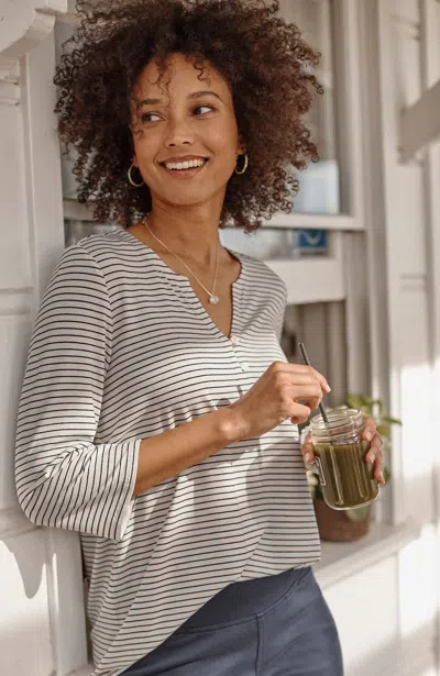 Jjill J.jill Wearever Buttoned Split-neck Top In Cream,navy Blue