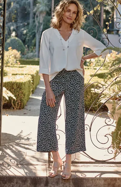 Jjill J.jill Wearever Easy-care Woven Wide-leg Crops In Navy Blue Mini Floral