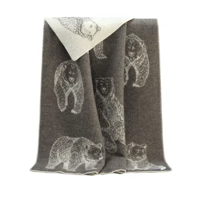 J.j.textile Brown / White Bear Wool Blanket In Gray