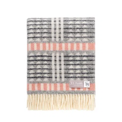 J.j.textile Pink / Black / Grey Mika Wool Throw In Multi