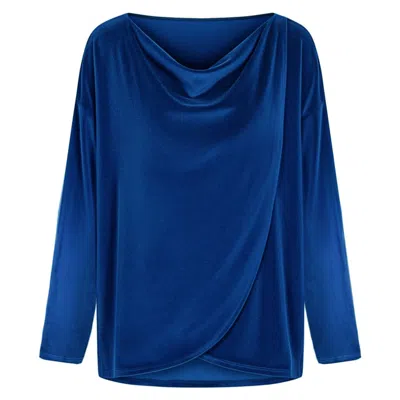 Jjwinks Women's Velour Sweater Weather Top, Black In Blue