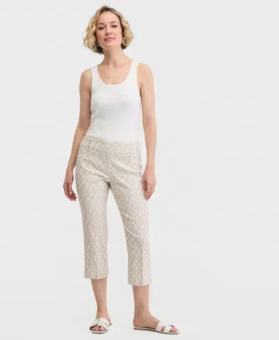 Jm Collection Womens Jacquard Mid Rise Pull On Capri Pants Macys Exclusive In Neutral