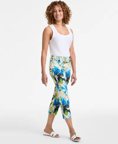 Jm Collection Women's Printed Pull On Rivet Capri Pants, Exclusively At Macy's In Beige Creme