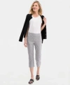 Jm Collection Womens Printed Pull On Capri Pants Macys Exclusive In White