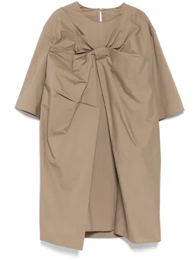 Jnby Bow Pleat Dress In Brown