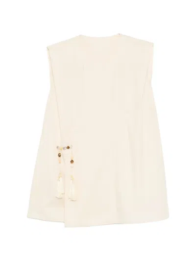 Jnby Embellished-button Sleeveless Top In Neutral