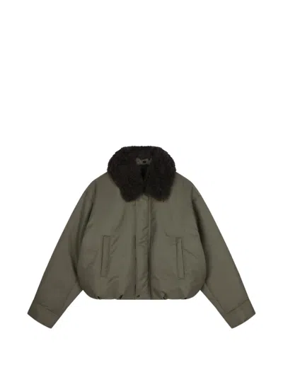 Jnby Faux-fur Collar Puffer Jacket In Green