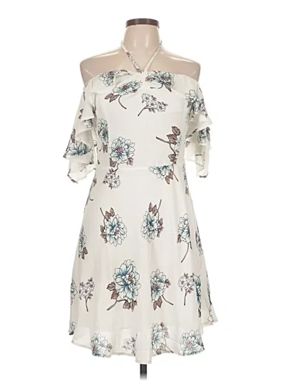 Pre-owned Joa Casual Dress In Ivory