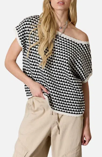 Joa J.o.a. Geometric Stripe Short Sleeve Sweater In Black