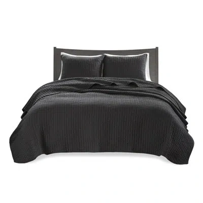 Joanna Vargas Black King/ King Quilt Bedding , 3 Pieces, Reversible Coral, Microfiber Cover, Cotton Filled, Piece 