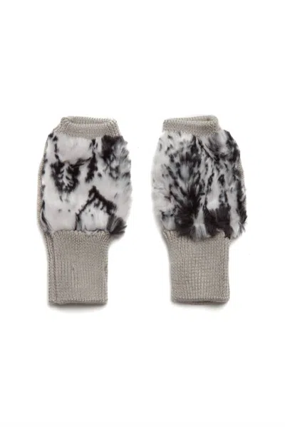 Jocelyn Women's Buffalo Mittens In Grey Multi