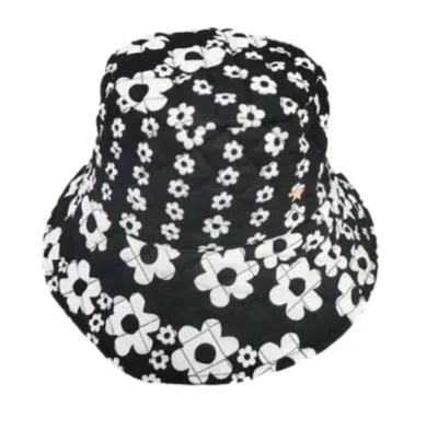 Jocelyn Women's Quilted Flower Bucket Hat In Black