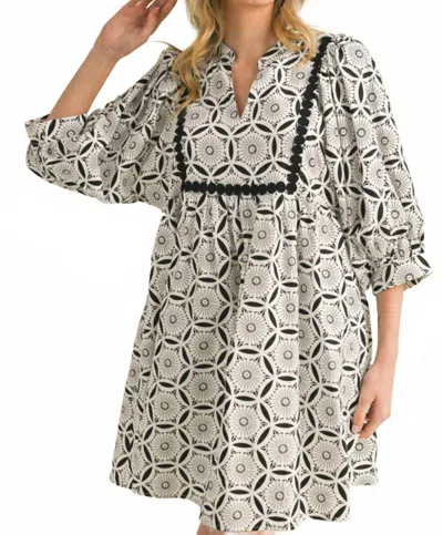 Jodifl Floral Sketch Geometric Print Dress In Black In White
