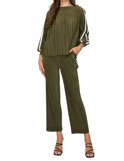 Joh Jaline Pleated Top In Olive In Green
