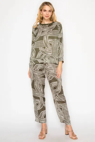 Joh Nna Woven Print Pants In Olive In Brown