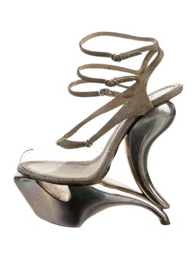 Pre-owned John Galliano Vintage 2009 Pumps In Gold/metallic