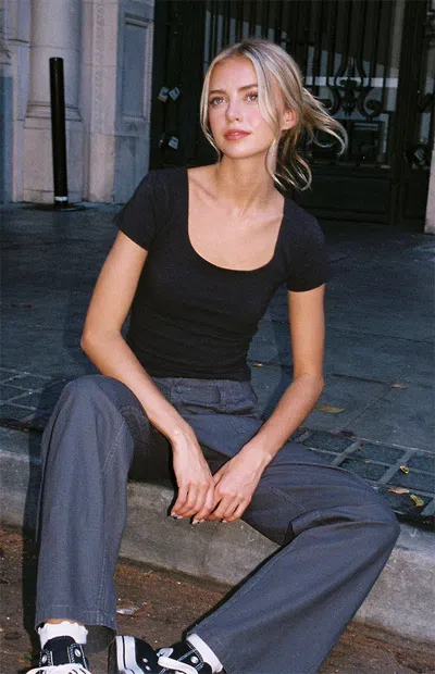 John Galt Women's Black Basic Scoop T-shirt