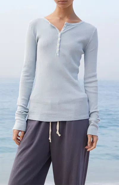 John Galt Women's Light Blue Ribbed Button Long Sleeve Top