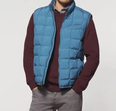 Johnnie-o Enfield Vest In Slate In Multi