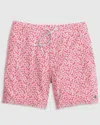 JOHNNIE-O HALF ELASTIC 7" SURF SHORTS IN TAFFY