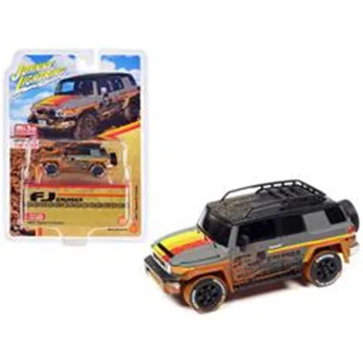 Johnny Lightning 1-64 Scale 2007 Toyota Fj Cruiser Gray With Stripes Muddy Version With Roofrack Limited Edition To W