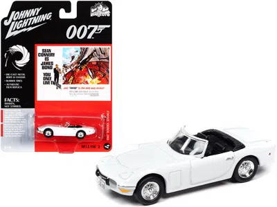 Johnny Lightning 1967 Toyota 2000gt Convertible White (james Bond 007) "you Only Live Twice" (1967) Movie "pop Cultur
