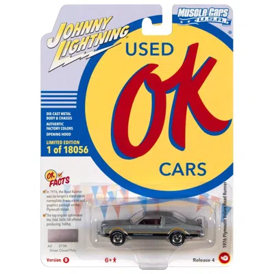 Johnny Lightning 2.75 In. 1-64 Scale 1976 Plymouth Volare Road Runner Cloud With Stripes Ok Used Cars Series To World