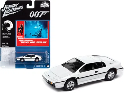 Johnny Lightning Lotus Esprit S1 White (james Bond 007) "the Spy Who Loved Me" (1977) Movie "pop Culture" Series 1/64