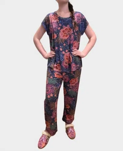 Johnny Was Bobbie Crop Set In Ettas Garden In Multi