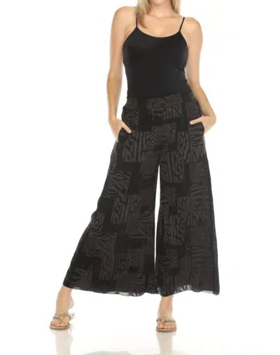 Johnny Was Yulia Pant (short Lined) Jaga In Black