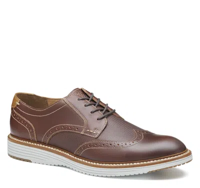 Johnston & Murphy Men's Hodges Wingtip Shoe In Brown