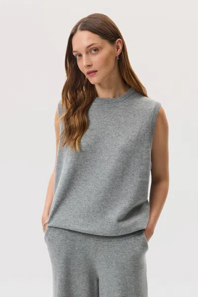 Johnstons Of Elgin Iris Cashmere Sweater Vest In Gray