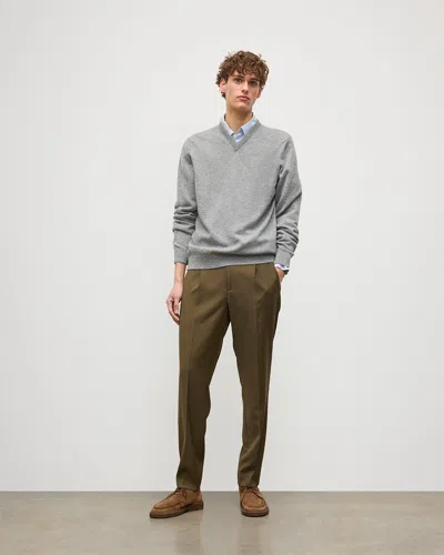 Johnstons Of Elgin Rory Grey Classic Cashmere V-neck Jumper In Gray