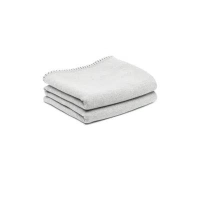 Johnstons Of Elgin Two-tone Wool-cashmere Blend Blanket In Silver