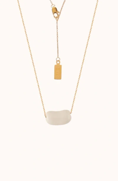 Joiana Jewelry Bean Necklace In White