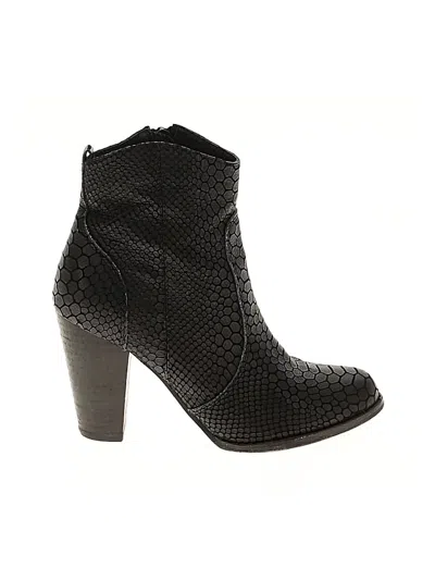 Pre-owned Joie Ankle Boots In Black