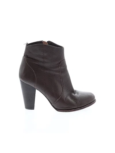 Pre-owned Joie Boots In Brown