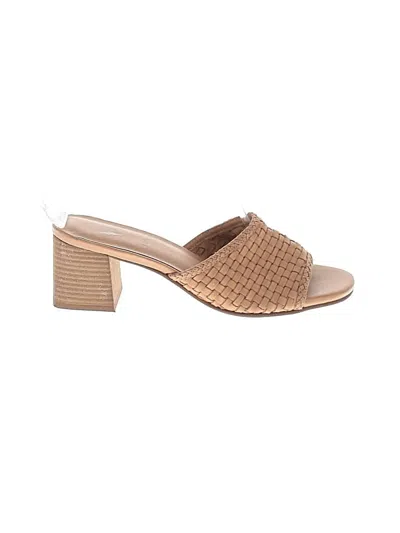 Pre-owned Joie Sandals In Tan