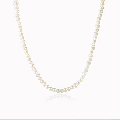 Jojo Harris Women's White / Silver Kat Freshwater Pearl Necklace