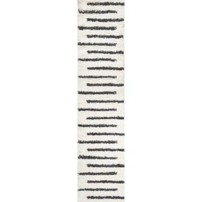 Jonathan Y Alaro Berber Stripe Shag Area Rug In White/gray