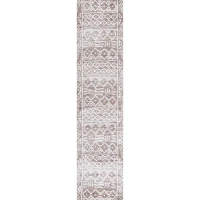 Jonathan Y Amanar  Geometric Area Rug In Brown/ivory