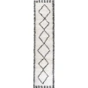Jonathan Y Calvia Moroccan Diamond Shag Area Rug In White/gray